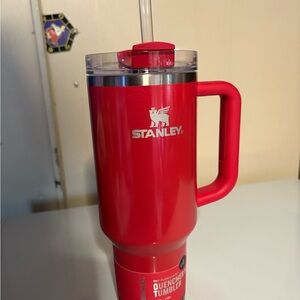 Stanley x e.l.f. Red Delicious 40oz Quencher Tumbler